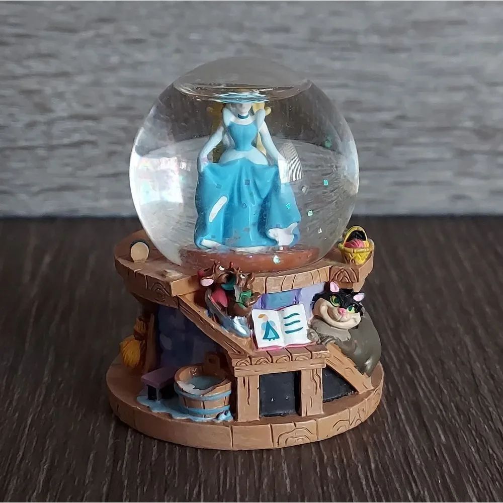 Disney Store Exclusive Original Retired Cinderella Mini 3" Snow Globe Princess